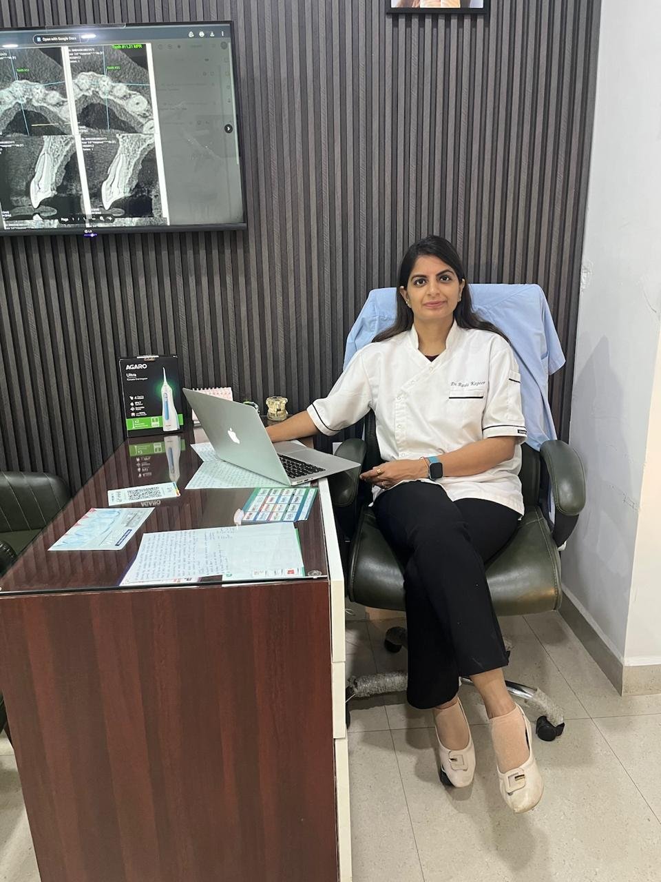 Dr. Rashi Kapoor 15 years of Experience. Founder- Kapoor Safe Hands Dental. Gurgaon