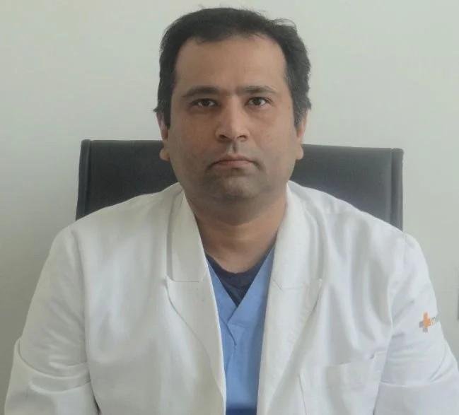 Dr. Sudhir Dubey is a neurosurgeon with an excellent record in spine surgery