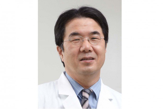 Prof. Lee Jong-Ho Verified Nephrologist Seoul 42+ years of experience